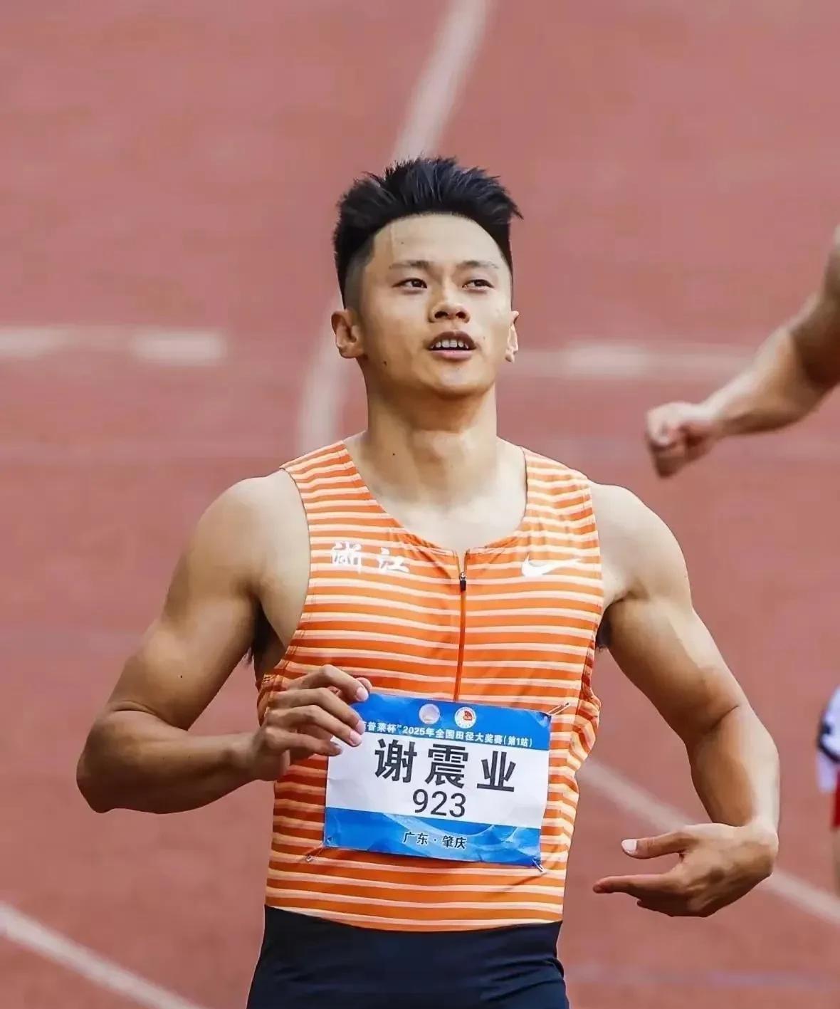 男子田径亚洲纪录。  
1、100米:9.83秒，苏炳添（中国）  
2、200