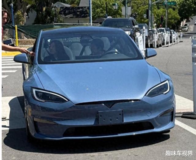 全新特斯拉Model S实车曝光，外观新调整，有望年内发布