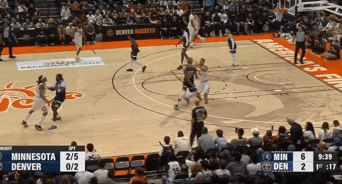约老师与戈贝尔这就杠上了？
在今天NBA季前赛森林狼与掘金的第一节比赛中，约基奇