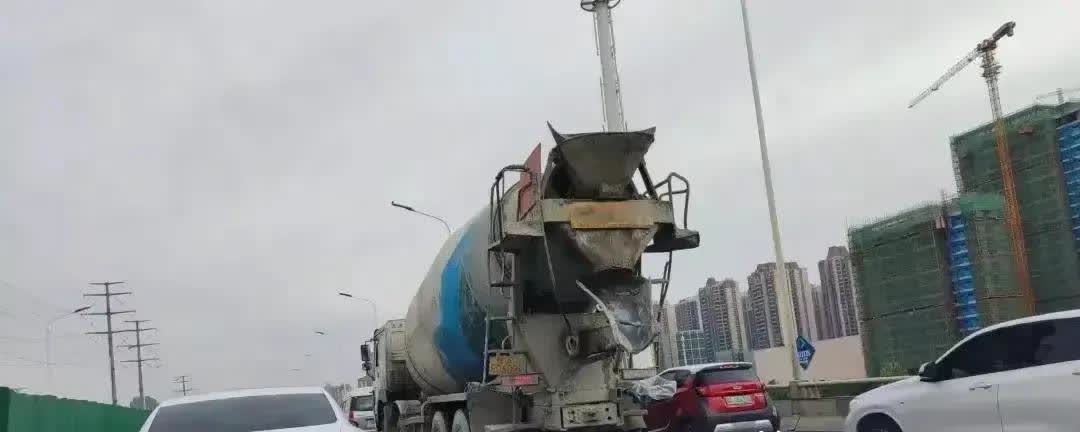 武汉三环线堵车问题终于要动真格了！这条91公里的快速路每天早晚高峰堵得让人崩溃，