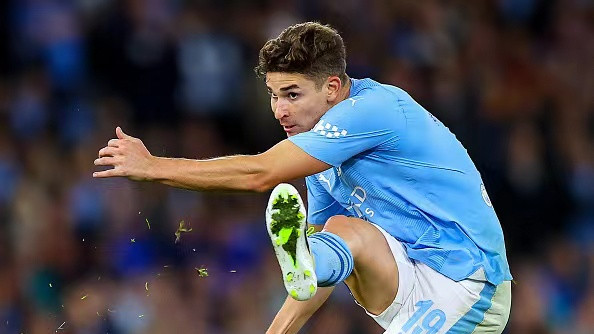 曼城21连胜，创造英超历史！曼城2比1布莱顿