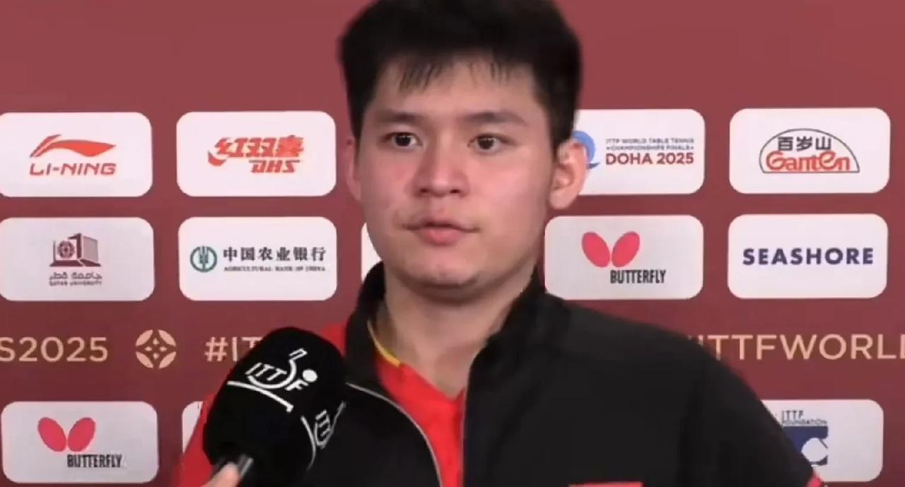林诗栋前天混双出局，
昨天男双又被淘汰，
好在单打4-0顺利晋级。
看采访觉得林