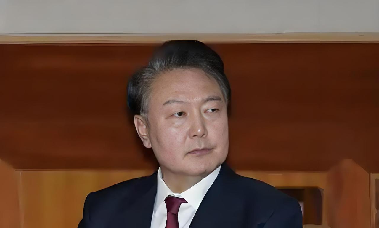 金文洙惨败最难过的是尹锡悦！
李在明赢了，而且是以碾压性的票数比例赢的，所以金文