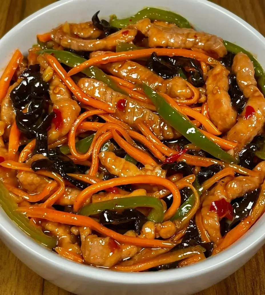 鱼香肉丝：经典川味家常菜