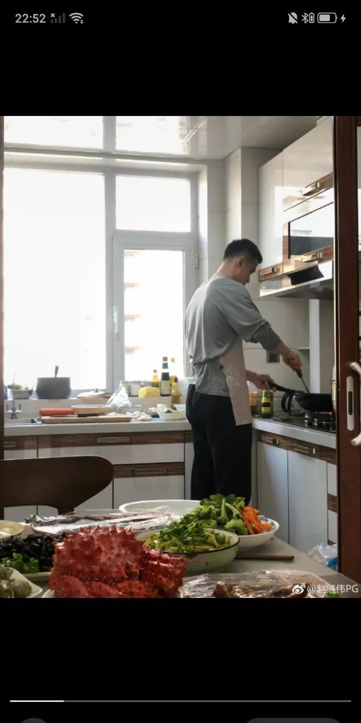 随着全运会男篮小组资格赛的结束，除入选国家集训队的球员外，球员们已经进入休赛假期