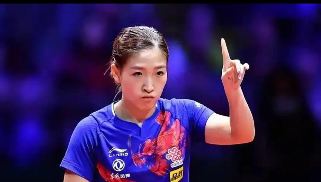 盘点国乒世乒赛8个金满贯主如下：
孙颖莎—单打*1，双打*2，混双*2，团体*2