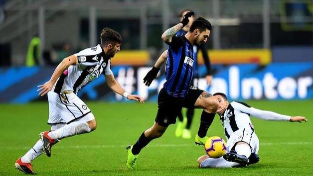 周一焦点战：意甲黑马迎考验，西甲上演“矛盾之争”