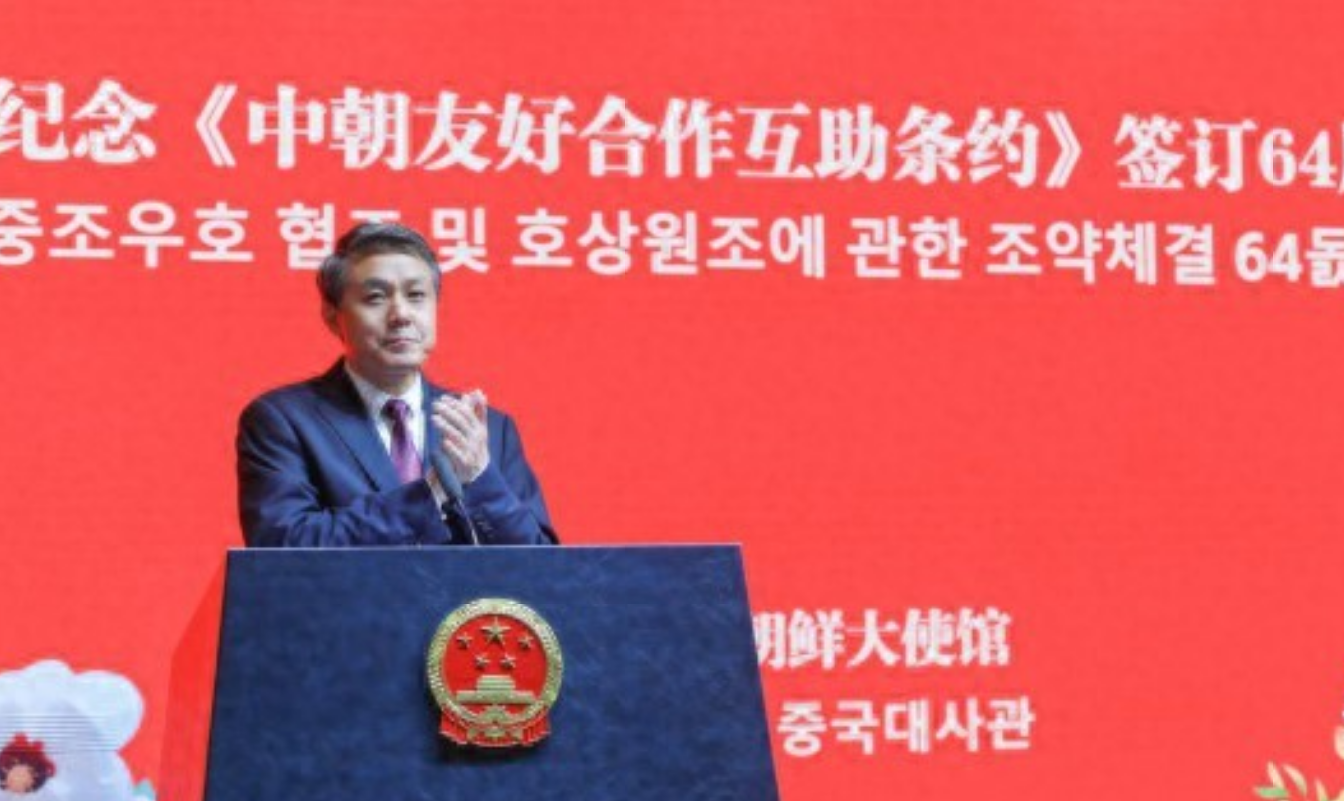 中朝“血盟”关系突然高调升级！中国向朝鲜赠送“大礼包”，展现出背后的深远布局。