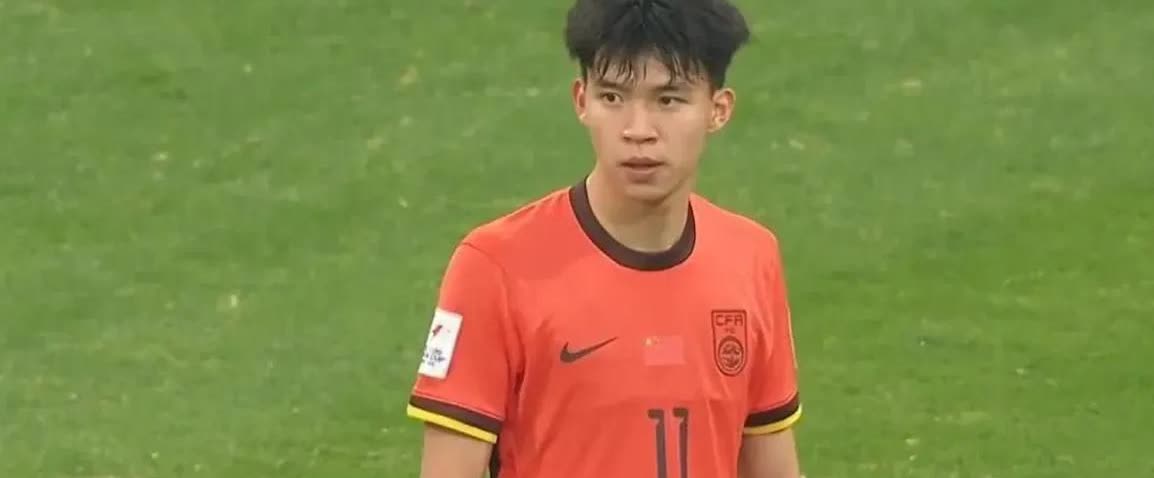 踢得越好，我们反而越心慌。

说的就是18岁小将王钰栋。

上场24分钟