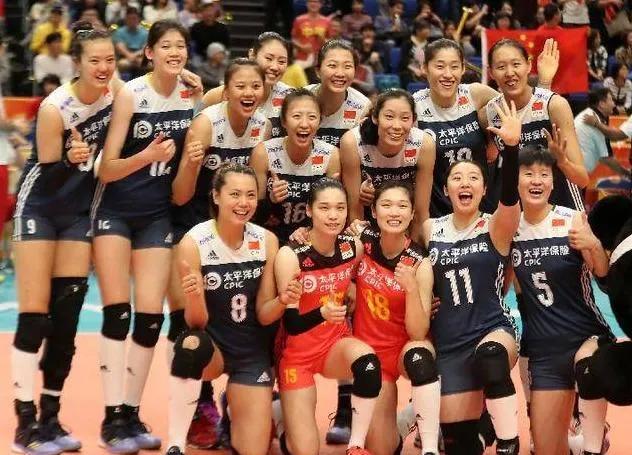 2025年世界女子排球国家联赛（VNL）第一周比赛继续，多米尼加女排3：2战至第
