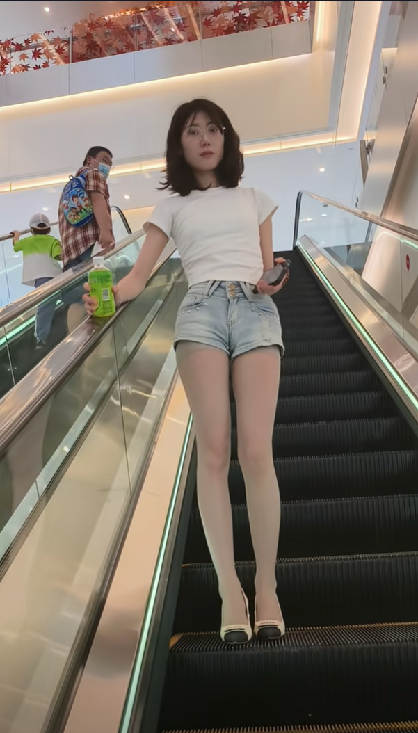 大哥：哎，这要是我媳妇多好啊