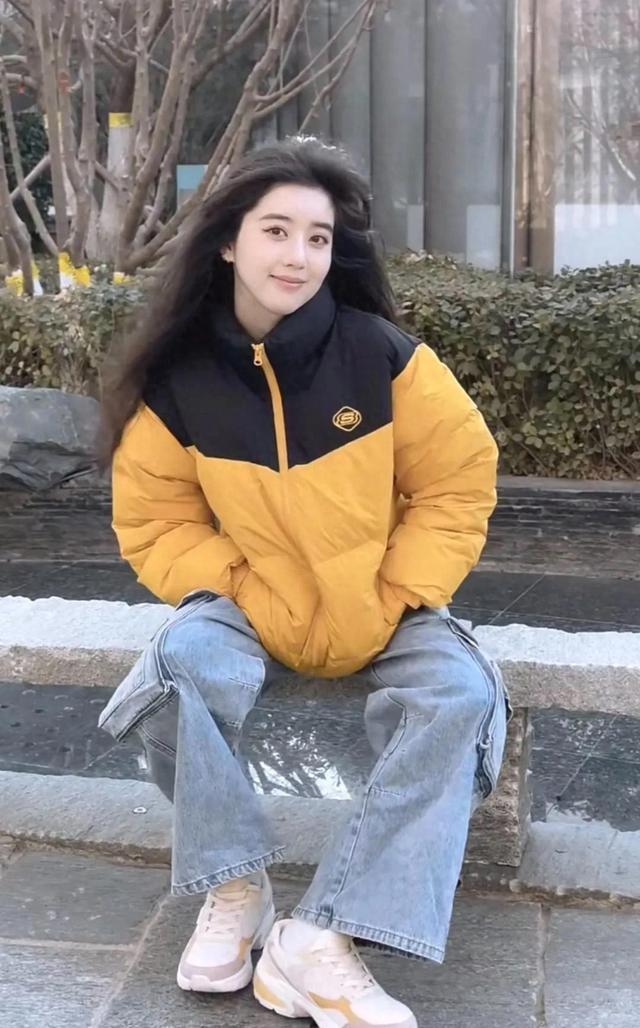 辱华外籍女演员越扒越有，央媒罕见发声、剧组除名，更多细节曝光
