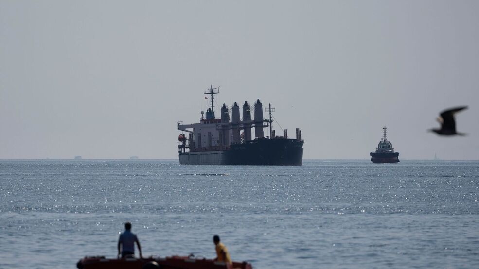 2023年乌克兰敖德萨，装载有乌克兰谷物的货船。