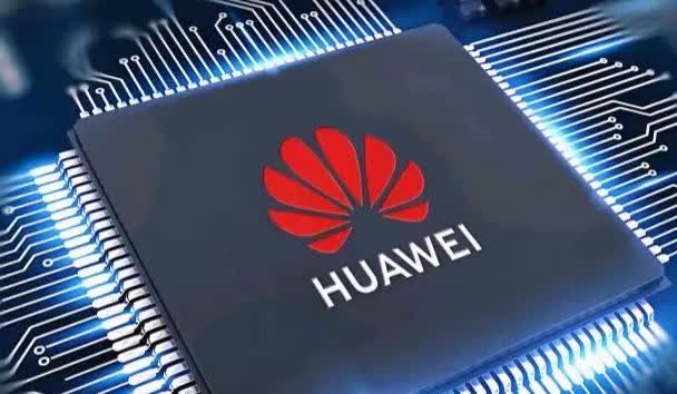 翻来覆去我也想不通
华为为什么要这么做？
把自己70亿参数的盘古系统，居然拿