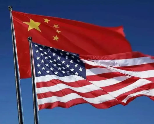 战争一旦爆发，中国面临的或许不只是正面战场的炮火硝烟。美国等西方国家可能会凭借军