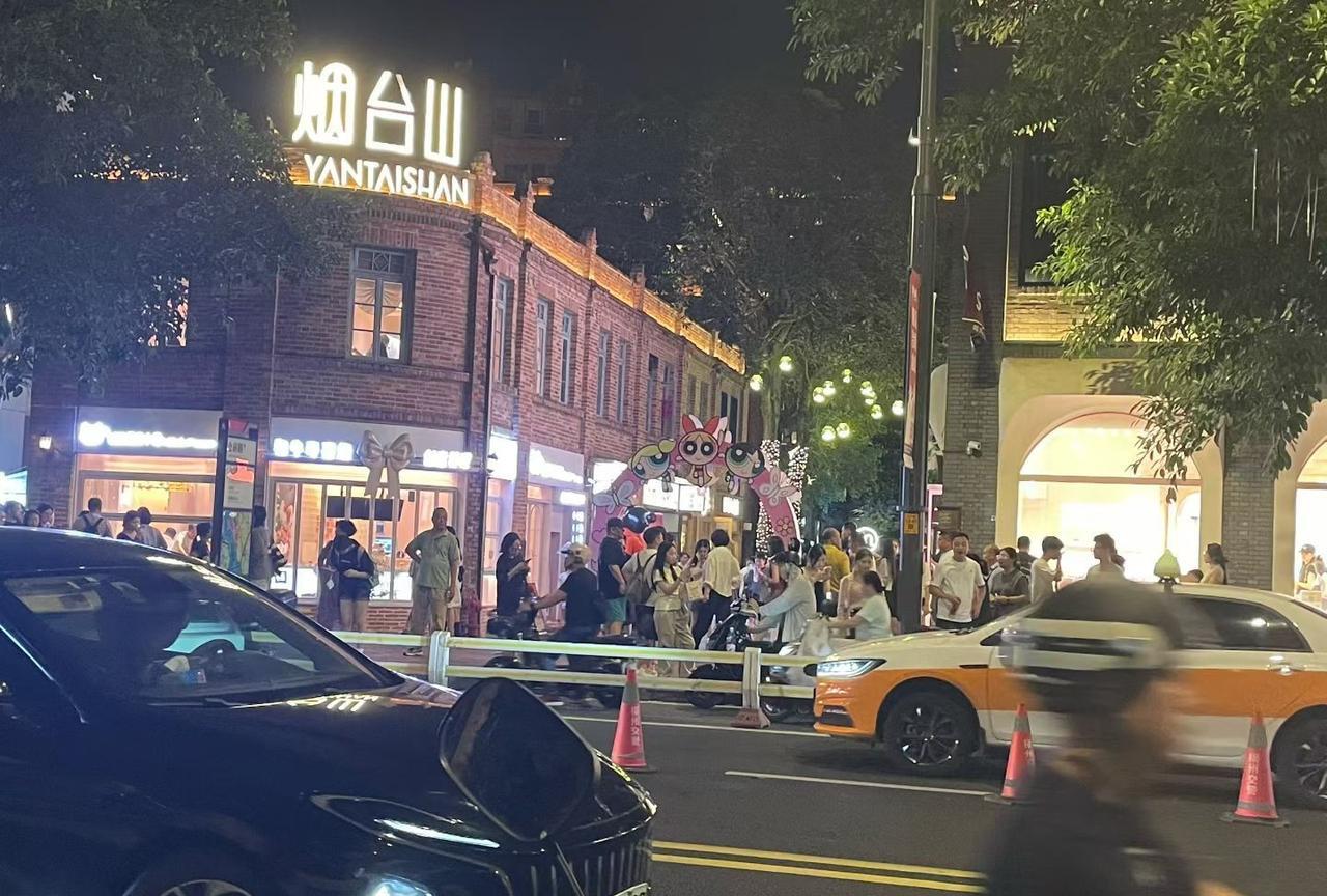 #秋日生活随拍#烟台火流量爆了[庆祝][庆祝][庆祝]