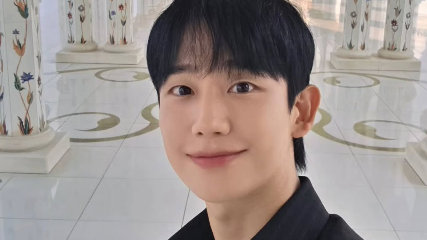 丁海寅晒阿布扎比旅游照，新剧将演假男友！