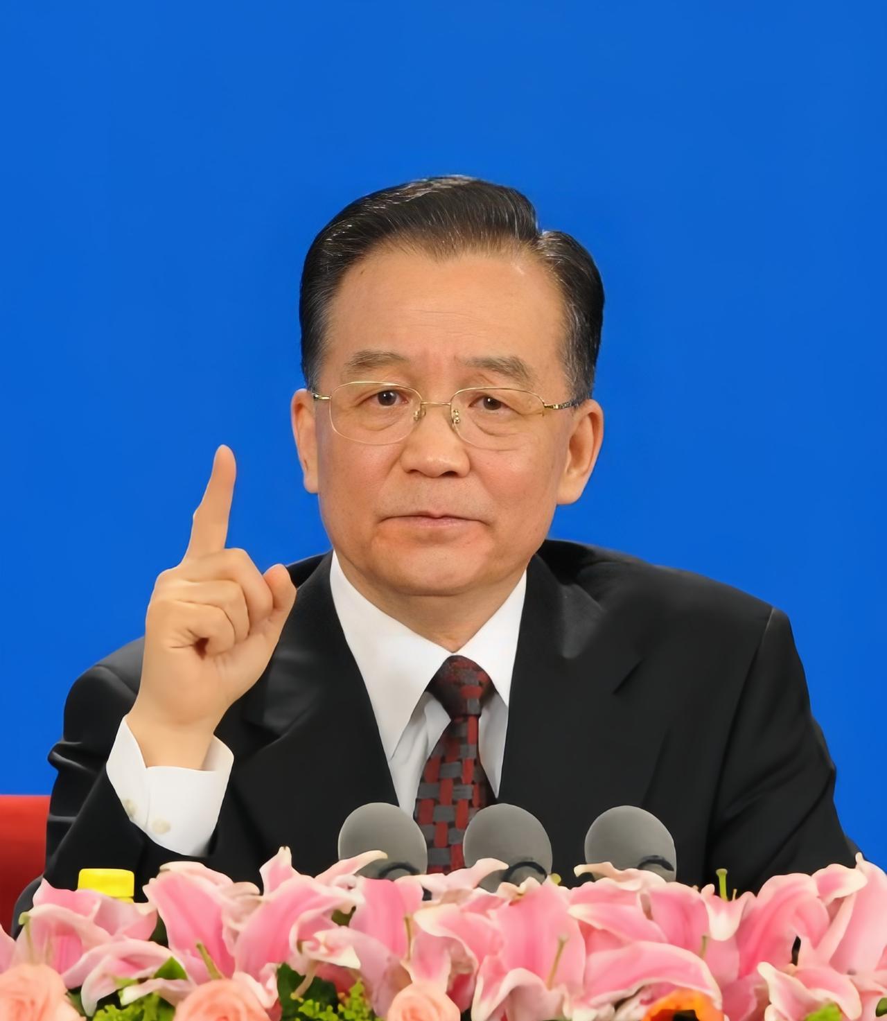 #MCN双量进阶计划#温家宝总理说过很多名言，比如：信心比黄金和货币更重要。希望