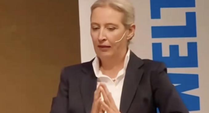 故意招惹正在崛起的中国十分愚蠢，德国选择党主席魏德尔对此看的很透。
她看中国，直