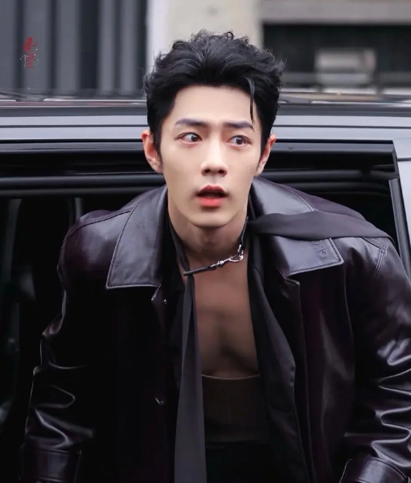 不知为何
总感觉肖战有些奇怪
他与那么多女演员有过合作

然而我却觉得，他和任何