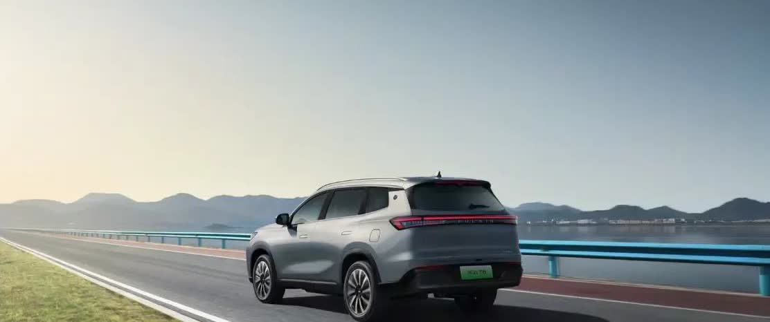 2030年销量进入世界前十！长安汽车董事长朱华荣称这是未来长安汽车的战略目标。