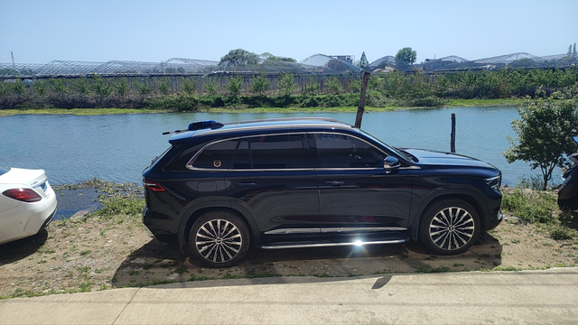 买了星越l就后悔了
后悔当初没早点买！！
星越l作为一款月销量破3万的国产神车，