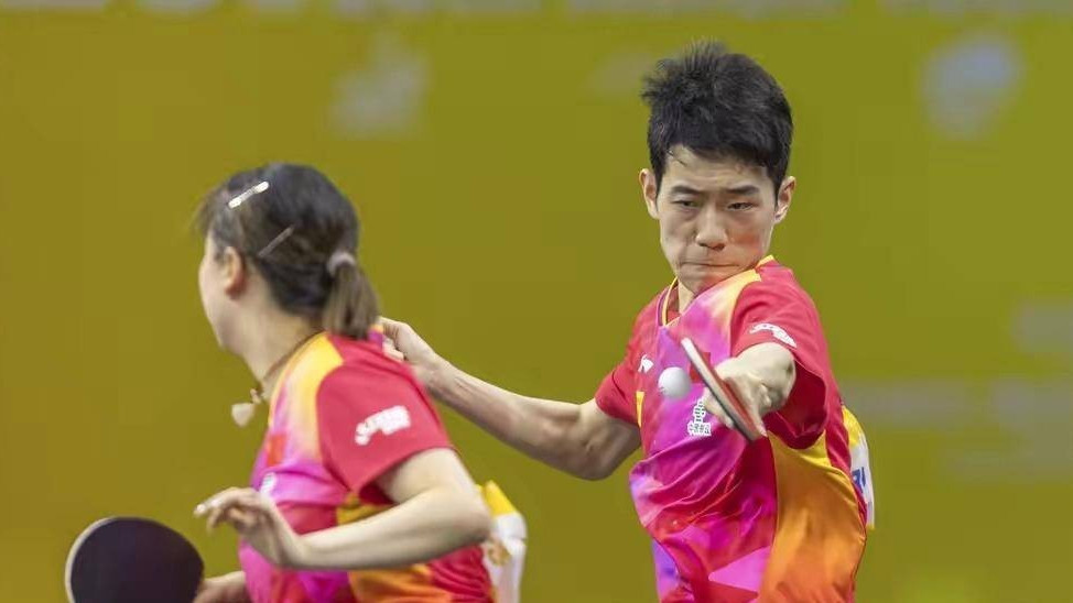 4比1！杀入4强！00后混双组合打出巨星风采，新版莎头组合厉害了