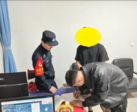 夜幕下的紧急搜寻！呼和浩特一男子露营醉酒 独自闯入漆黑荒野走失……
【来源：奔腾