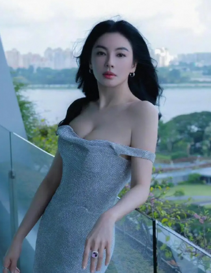 张雨绮：从山东德州走出的绝美女神