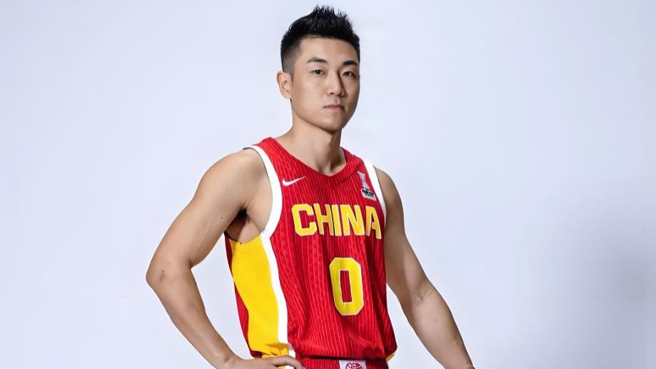 万万没想到！高诗岩与程帅澎打架，好在被队友拉开