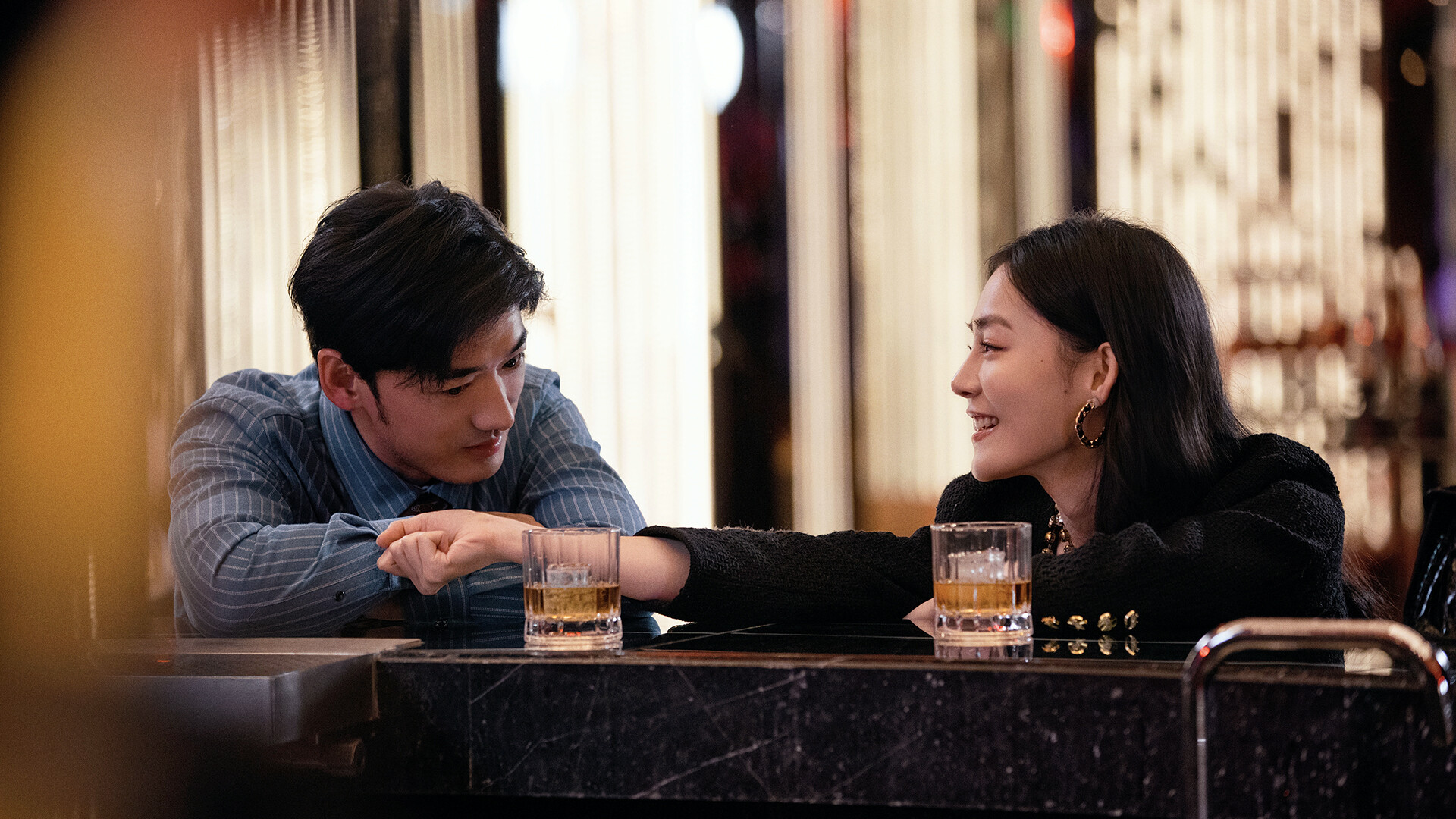 近日，一款名为《捞女游戏》的互动影游上线Steam平台，由导演胡耀辉执导，前方工