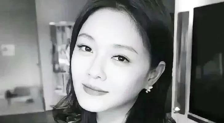 大S遗产分完，中年女性可得长点心！
大S前脚刚走，遗产分配后脚就成了大家热议的话