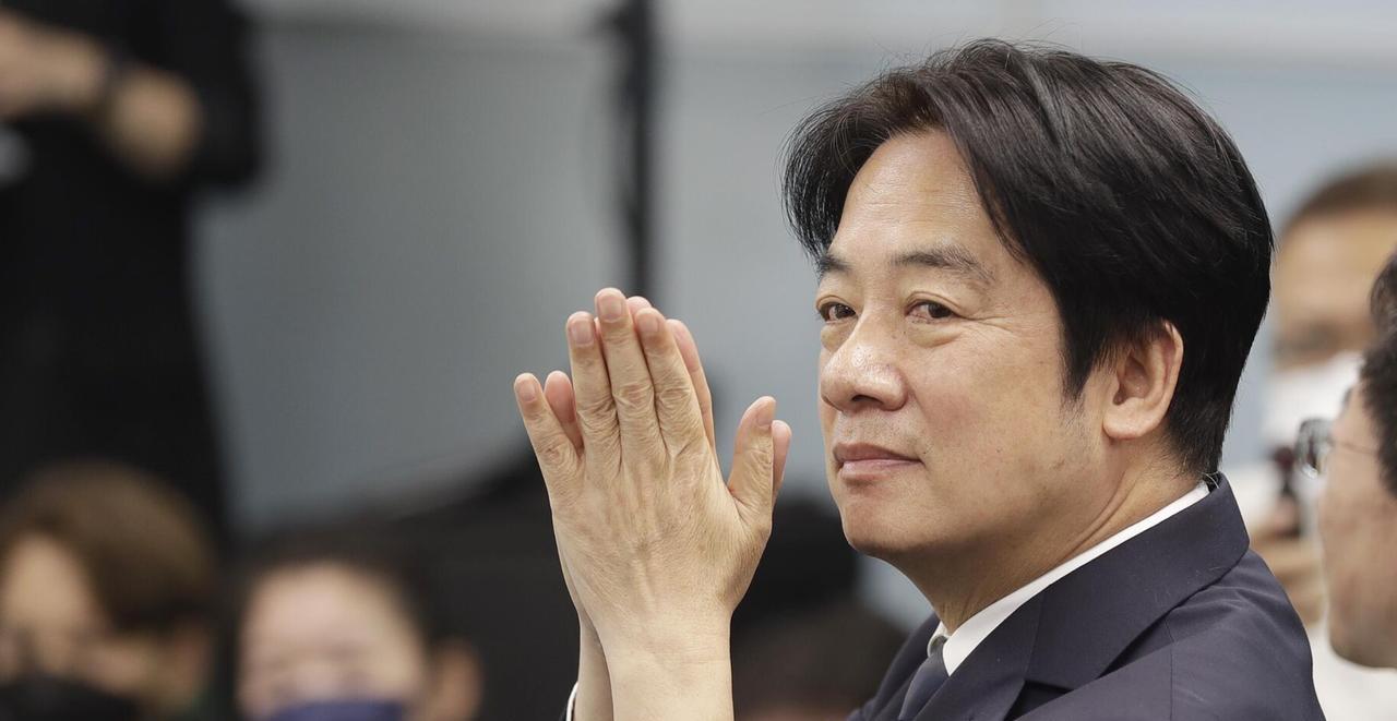 【新一批美制M1A2坦克运往台湾，解放军接下挑战书】
面对美国执意干涉台海的野心