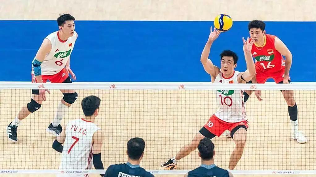 中国男排再现崩溃局，海宁不下课，天理难容
        中国男排VNL最后一战