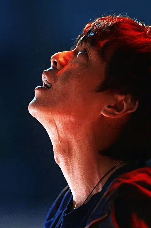 追《人之初》被高风虐到！执着寻根的孤儿，却眼看身边人被牵连，隐忍的泛红眼眶、颤抖