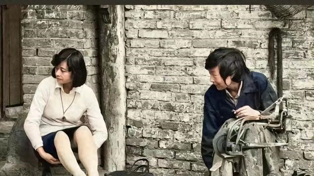 72岁老人坦言：儿子离世5年，我7千退休金交给儿媳，生活依然温暖