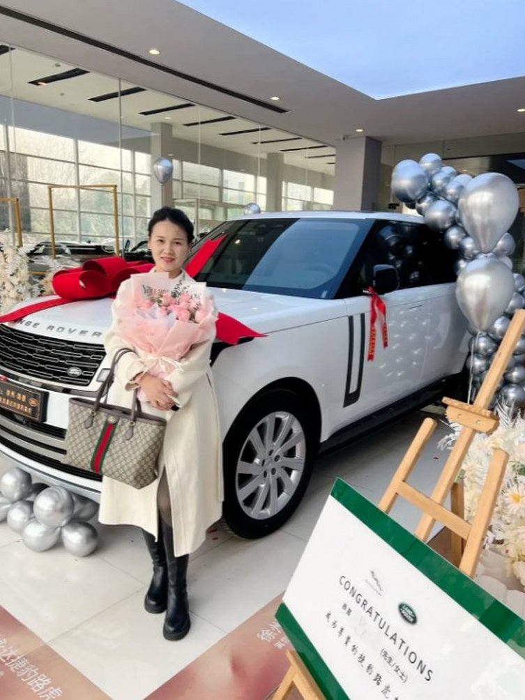 小姐姐这车炫得……我居然无法反驳？

