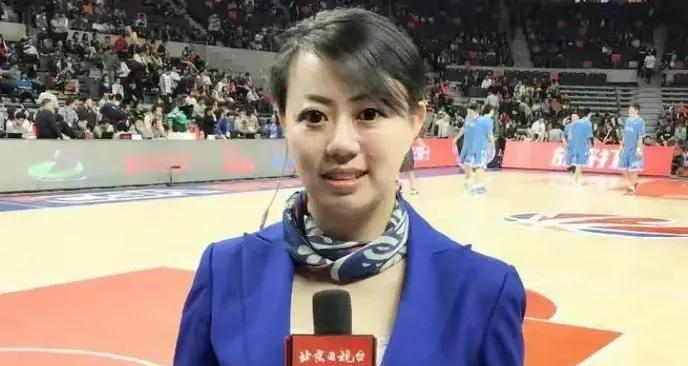 最新消息，CBA总决赛第六场，
裁判阵容出炉，没有本土裁判，
由于第五场比赛中出