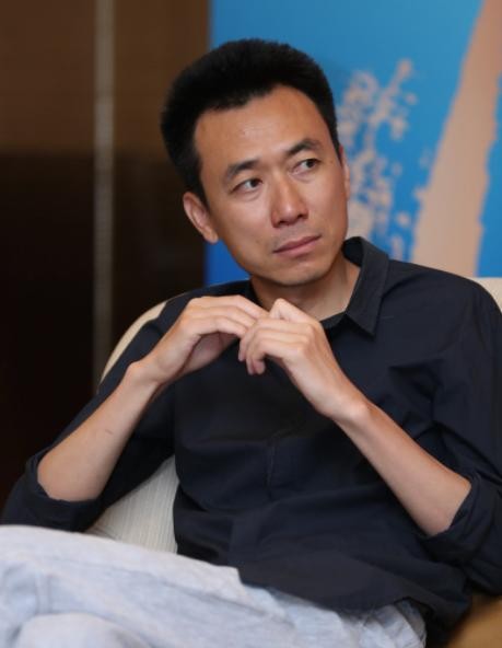 富豪抛妻损百亿





渣男锡纸烫，渣得明明白白。王微，曾经的土豆网CEO，为