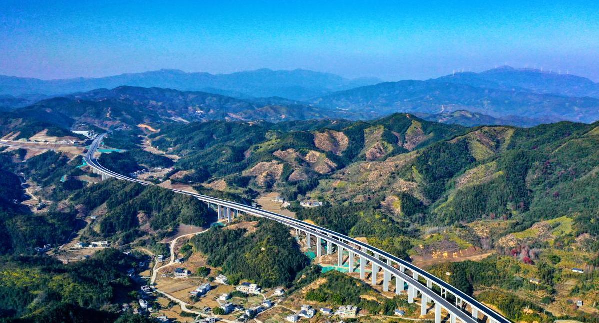 遂大高速，远不止连通赣西南四县
即将通车的江西遂大高速可以说是让连通的四县人民翘