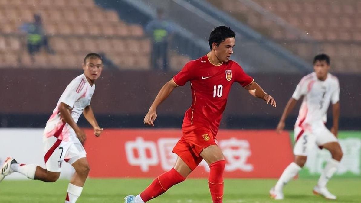 中国U17男足踢泰国迎新主帅，曾在鲁能效力，上村健一愿直接让位