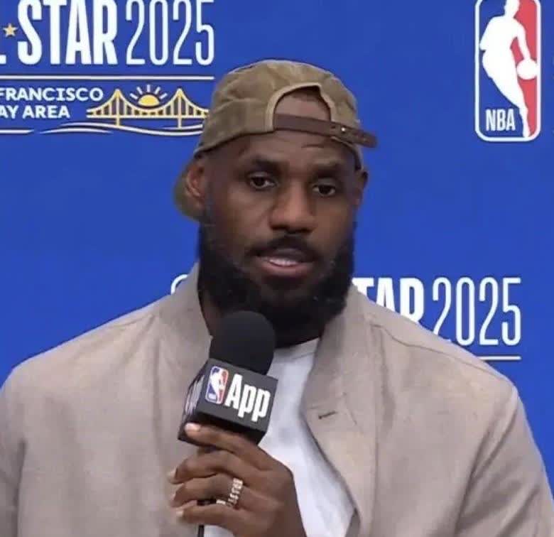 来看看NBA球星是怎么评价詹姆斯的
凯文杜兰特，在2018年ESPN采访中，说