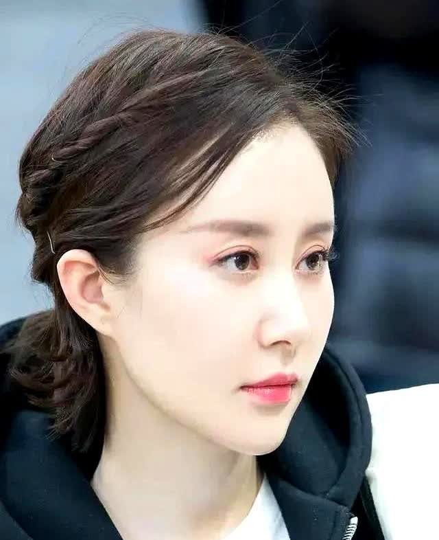 为什么何泓姗，杨蓉不拍戏不会被资本放弃，舒畅兢兢业业却无戏可拍，舒畅绝对是演技派