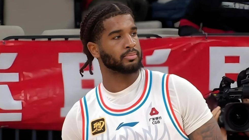 辽宁男篮接触新外援，NBA八号秀内线悍将有望加盟，场均20分8篮板