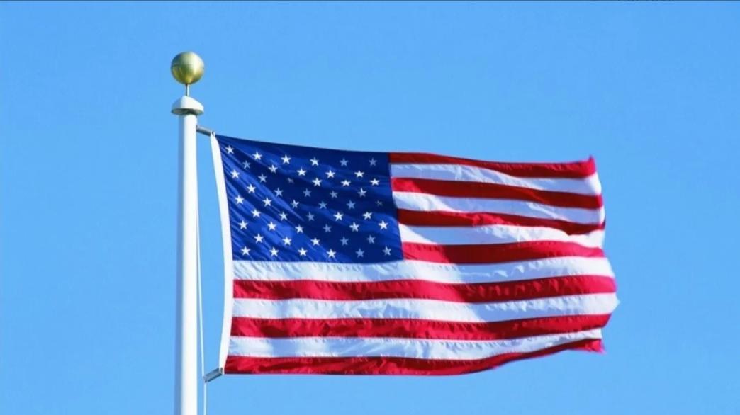 特朗普这话说得轻巧，可乌克兰人听了怕是要气炸肺。他把克里米亚问题比作11年前没抢