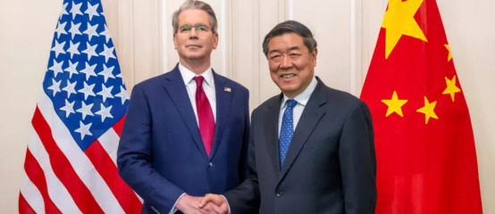 跟美国对着干，中国行，你未必行











这世界怎么了？美国跟中国吵