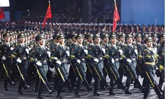 中国老百姓对日本的态度一致，这才是最可怕的。网友说：确实是，最大的鹰派在民间。一