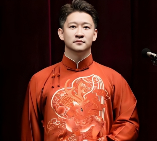 曹云金直播认师父了，对着镜头说郭老师是我永远的师父。

15年恩怨，他一句我懂他