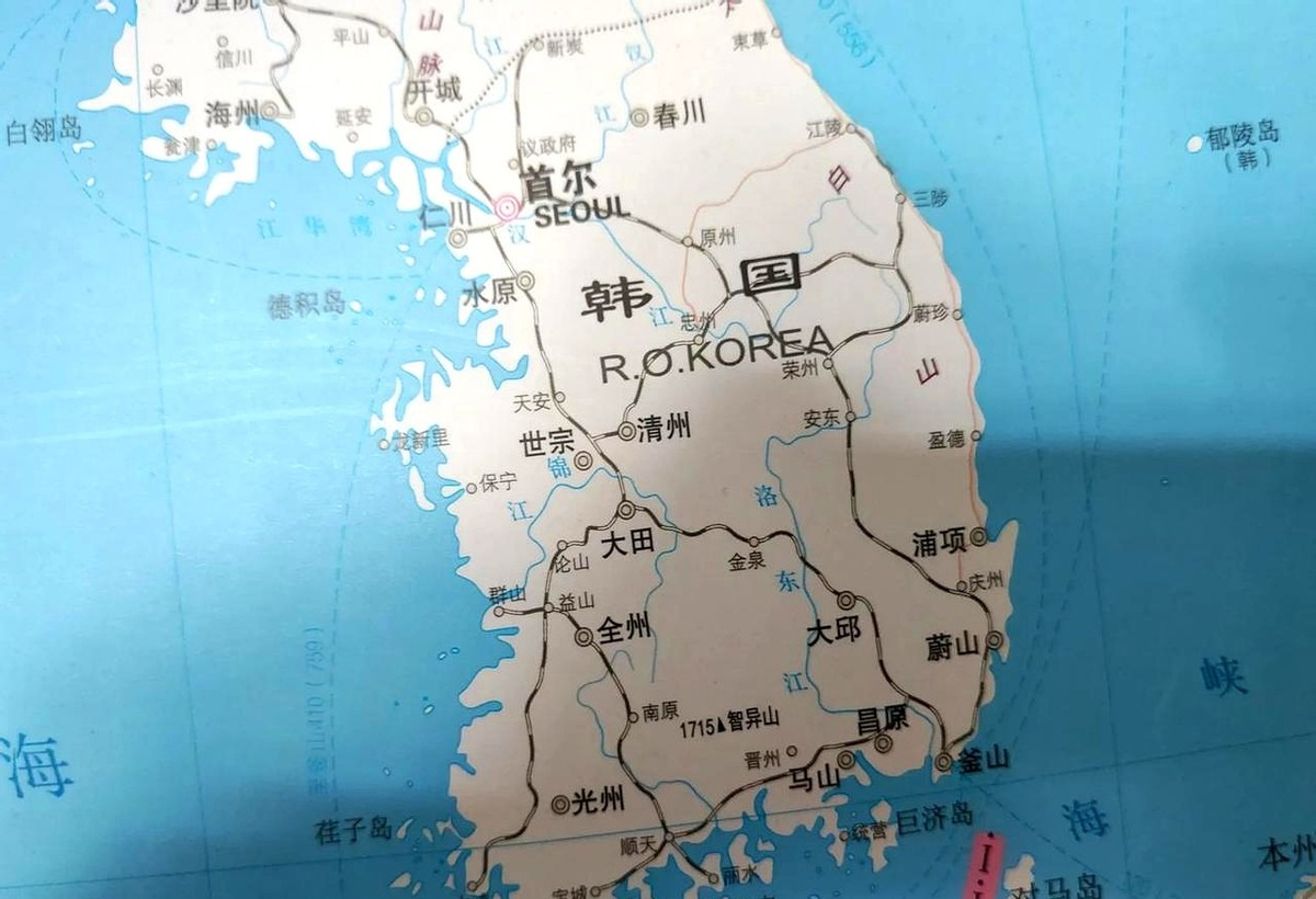 李在明当选韩国总统：务实为王





谁能想到，就在这个节骨眼上，韩国的总统宝