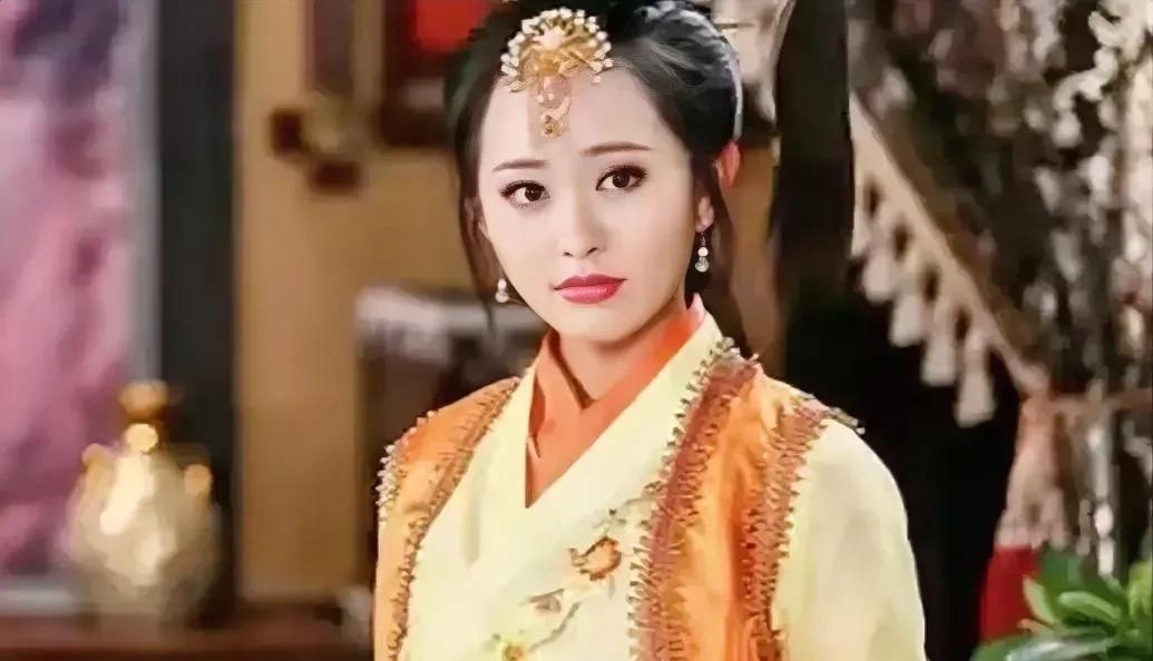 618年，隋炀帝被叛军缢死。美貌的南阳公主落入了窦建德手里。当江都宫城的烛火在血